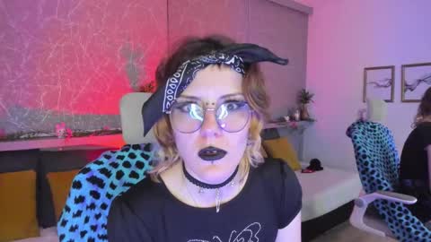 Snapshot of rossiie_hunt_ chatting on 03/11/26, 02:56 rossiie_hunt_ online show from 03/11/26, 02:56