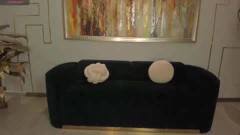 Snapshot of rossirivers chatting on 02/20/26, 11:32 Rossie Rivers online show from 02/20/26, 11:32