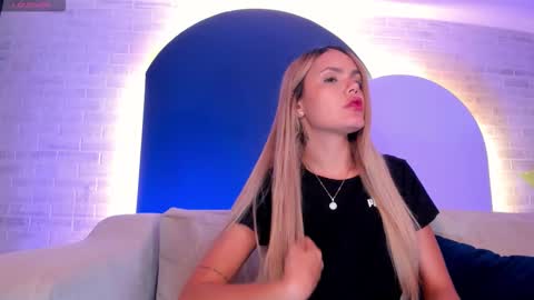 Snapshot of rossirivers chatting on 03/02/26, 12:12 Rossie Rivers online show from 03/02/26, 12:12