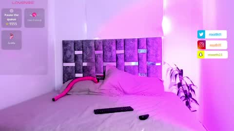 Snapshot of rossth11 chatting on 04/21/26, 08:23 Im Ross online show from 04/21/26, 08:23