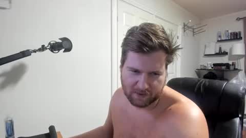 Snapshot of rostungurinn chatting on 12/12/24, 03:59 Rostungur online show from 12/12/24, 03:59