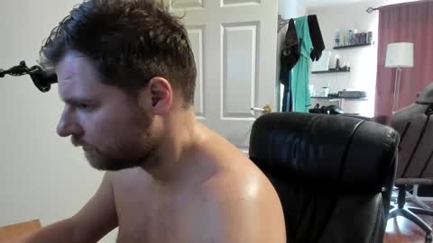 Snapshot of rostungurinn chatting on 03/04/25, 04:20 Rostungur online show from 03/04/25, 04:20