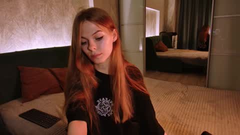 rosy_black_ online show from 12/07/24, 02:46