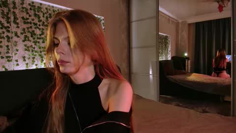 rosy_black_ online show from 09/14/25, 07:35