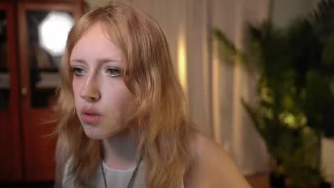 rosy_petal online show from 09/10/25, 09:48