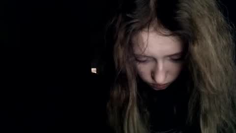 rosy_petal online show from 12/16/25, 06:29