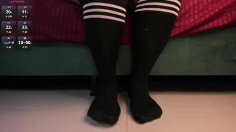 Snapshot of rosyejones chatting on 10/02/25, 02:29 rosyejones online show from 10/02/25, 02:29