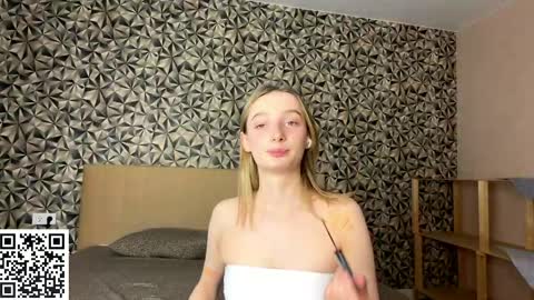 Snapshot of rosylume chatting on 05/05/26, 03:09 rosylume online show from 05/05/26, 03:09