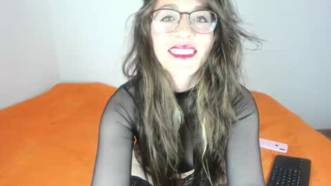 Snapshot of rosyluvv chatting on 09/29/25, 07:51 Rosie online show from 09/29/25, 07:51