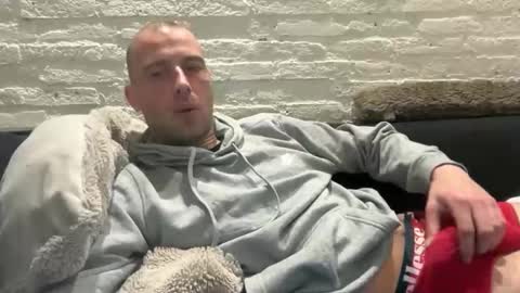 Snapshot of rotteei1 chatting on 03/09/26, 07:01 rotteei1 online show from 03/09/26, 07:01