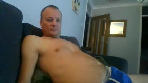 Snapshot of rotunda1874 chatting on 09/27/25, 09:20 rotunda1874 online show from 09/27/25, 09:20