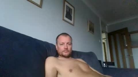 Snapshot of rotunda1874 chatting on 10/18/25, 08:26 rotunda1874 online show from 10/18/25, 08:26