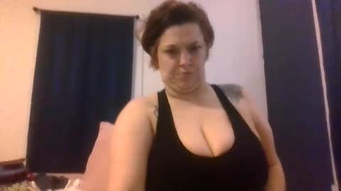 Snapshot of roughandwet28 chatting on 02/05/26, 11:09 No More Vanilla online show from 02/05/26, 11:09