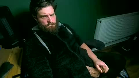 Snapshot of roughwonder chatting on 02/18/25, 08:58 Luke online show from 02/18/25, 08:58