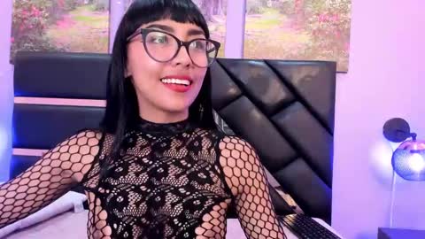 Snapshot of roulyy chatting on 01/11/25, 05:10 JESSY ROULY online show from 01/11/25, 05:10