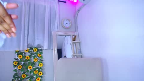 rous_25 online show from 12/06/24, 03:22