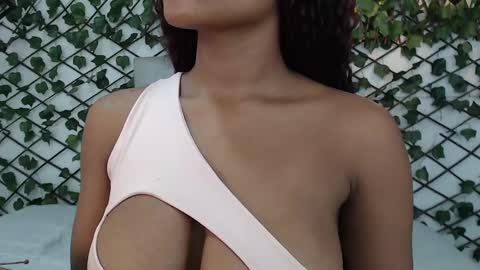 Snapshot of rous_55 chatting on 02/27/25, 03:36 Rous online show from 02/27/25, 03:36