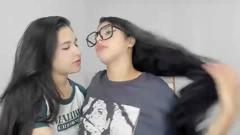 Snapshot of rous_and_sweet chatting on 03/13/26, 12:12 Rous and Sweet online show from 03/13/26, 12:12