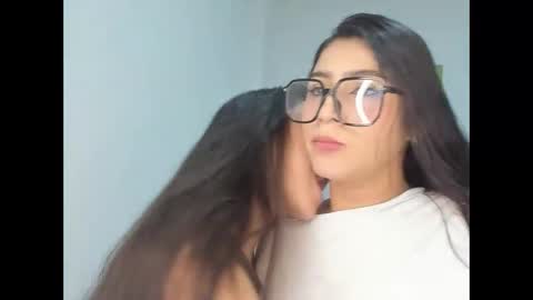 rous_and_sweet09 online show from 05/20/26, 03:56
