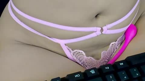Snapshot of rouse_sexy_hotxx77 chatting on 06/17/26, 04:04 rouse_sexy_hotxx77 online show from 06/17/26, 04:04