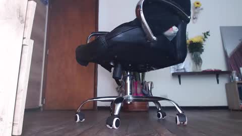 Snapshot of rousee_dawso chatting on 11/24/25, 11:15 Rouse online show from 11/24/25, 11:15