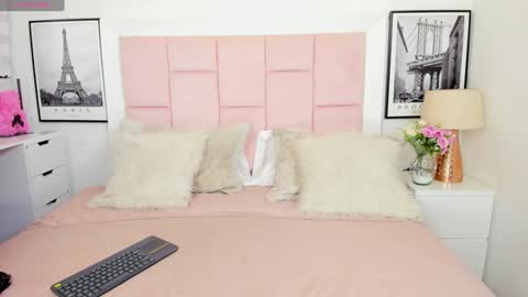 Snapshot of rousefox1 chatting on 02/04/25, 08:13 Valeria online show from 02/04/25, 08:13