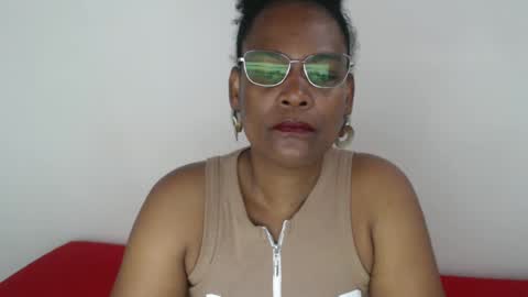 luxa online show from 12/11/24, 12:34