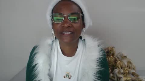 luxa online show from 12/25/24, 02:45