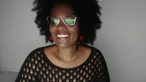 luxa online show from 01/17/25, 12:31