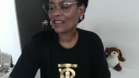 luxa online show from 02/08/25, 09:25