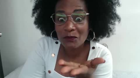 luxa online show from 02/24/25, 04:47