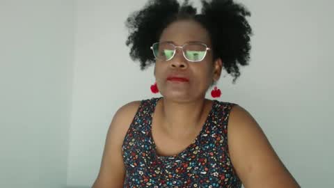 luxa online show from 09/28/25, 08:25