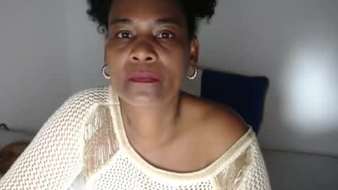 luxa online show from 12/04/25, 12:14