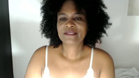 Snapshot of roushlove chatting on 06/22/26, 07:38 luxa online show from 06/22/26, 07:38
