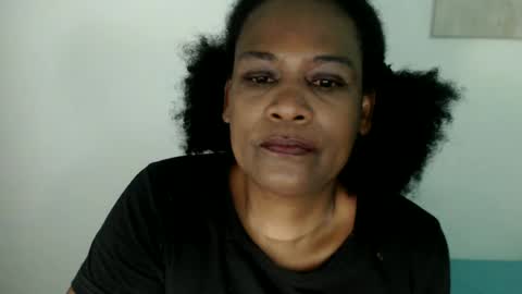 Snapshot of roushlove chatting on 07/02/26, 09:48 luxa online show from 07/02/26, 09:48