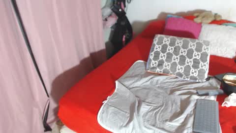 Snapshot of rousse_ellise1 chatting on 09/19/25, 03:19 rousse online show from 09/19/25, 03:19