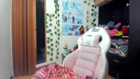 Snapshot of rousse_kitty69 chatting on 07/19/26, 02:15 Daniela Ferreira online show from 07/19/26, 02:15