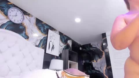 Snapshot of rousse_millers chatting on 02/25/26, 01:37 Rousse online show from 02/25/26, 01:37