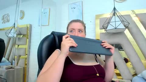 Snapshot of rousse_millers chatting on 03/12/26, 01:34 Rousse online show from 03/12/26, 01:34