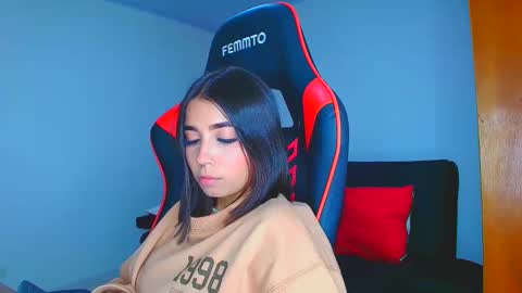 Snapshot of rousse_violet chatting on 01/16/26, 01:53 rousse_violet online show from 01/16/26, 01:53