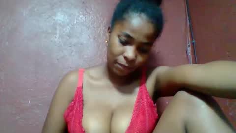 rovaelyah online show from 01/16/26, 05:06