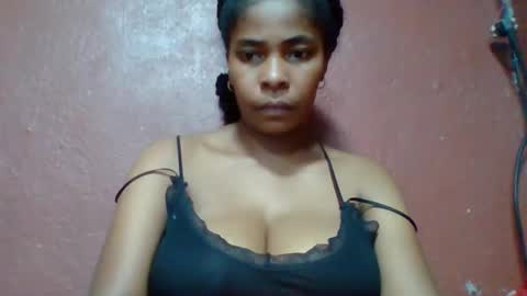 rovaelyah online show from 04/26/26, 06:27