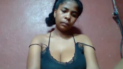 rovaelyah online show from 04/28/26, 03:00