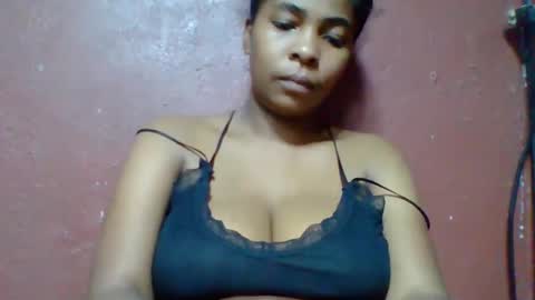 rovaelyah online show from 05/25/26, 07:09