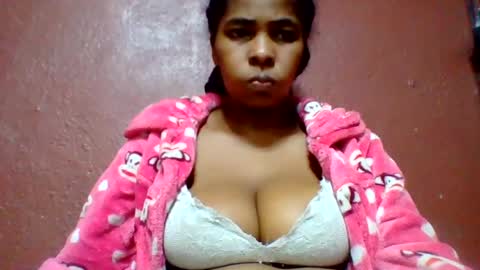 rovaelyah online show from 06/14/26, 09:00