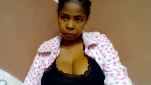 rovaelyah online show from 07/11/26, 02:03