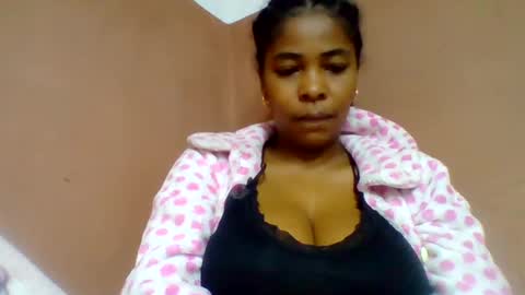 rovaelyah online show from 07/12/26, 02:46