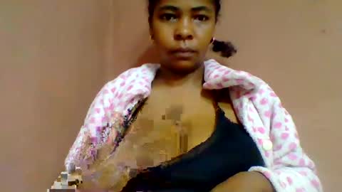 rovaelyah online show from 07/14/26, 01:30