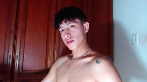 rowanboy23 online show from 09/09/25, 12:10