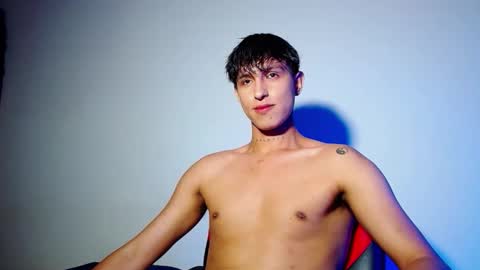 rowanboy23 online show from 11/08/25, 04:56